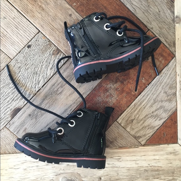 NWOT ZARA Minnie Mouse boots (4) - Picture 2 of 3